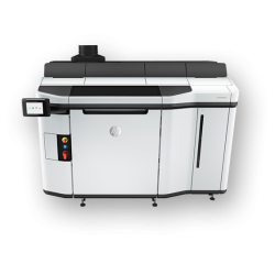 3D tiskárny HP Jet Fusion 5200 pro rychlou výrobu s nízkými provozními náklady a přesnost
