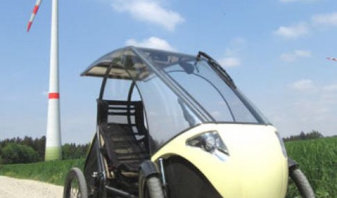 Velomobil z 3D tiskárny Voxeljet a mlatové cestě